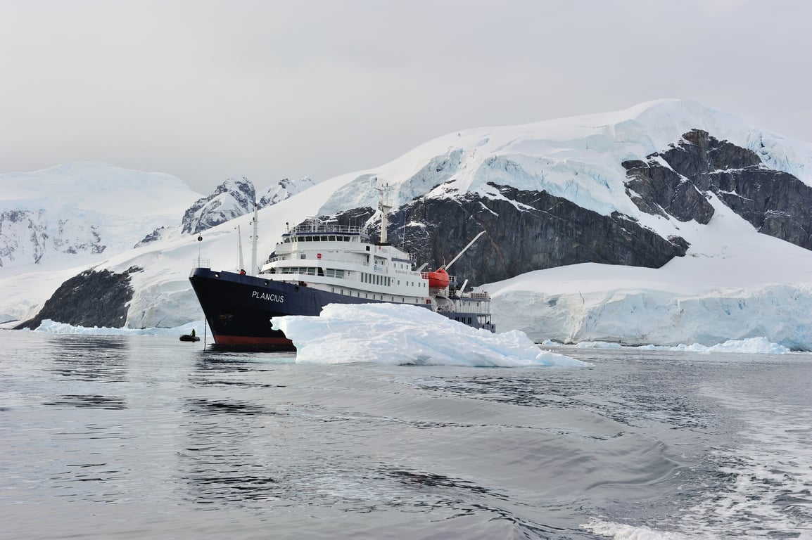 Falkland Islands - South Georgia - Elephant Island - Antarctica - Polar Circle